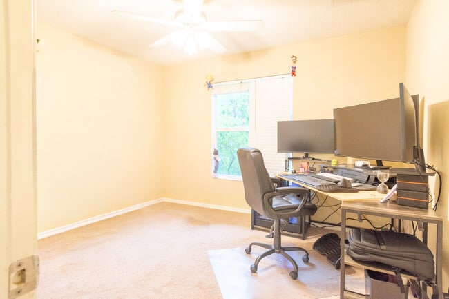 Building Photo - 9079 Iron Oak Ave