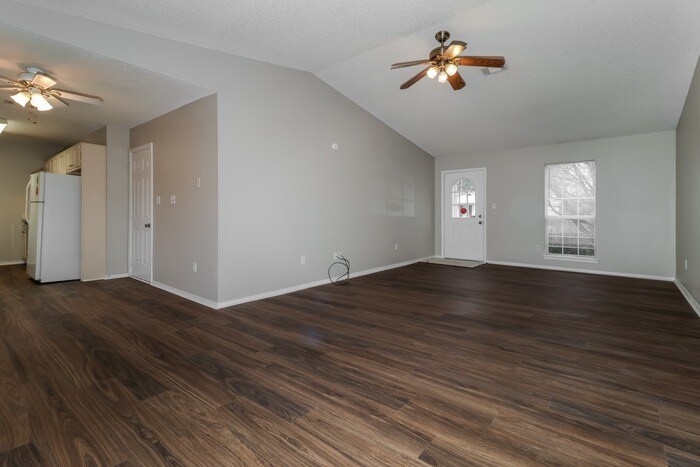 Building Photo - 13201 Hummingbird Ln