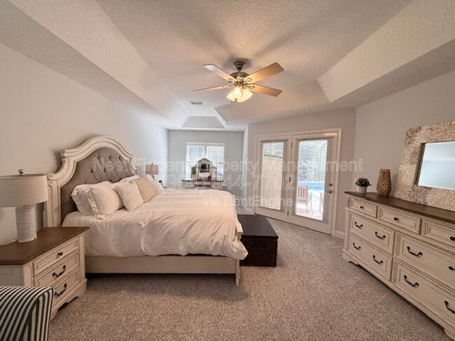 Building Photo - 12784 Cattail Pond Cir S