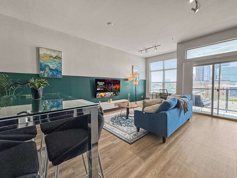 Building Photo - 2901 Indiana St