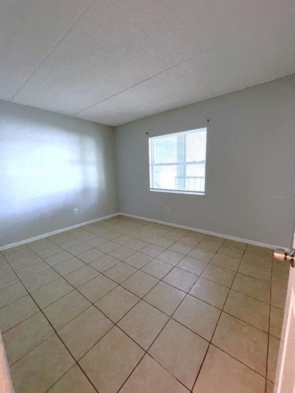 Building Photo - 2835 Somerset Park Dr