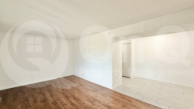 Building Photo - 2415 W Hazelwood St