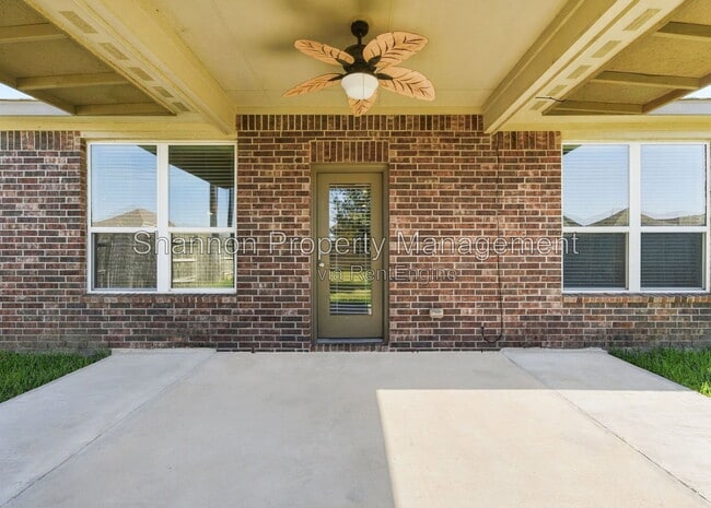 Building Photo - 24250 Prairie Glen Ln