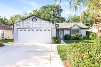 Building Photo - 3739 Mandarin Woods Dr N