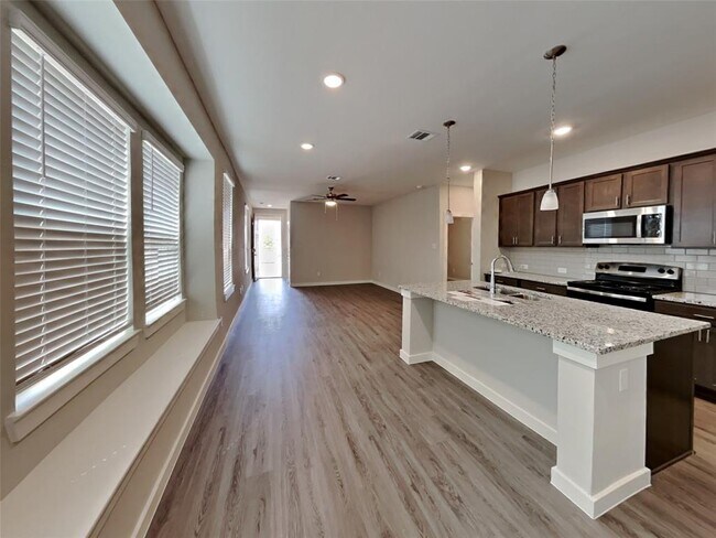 Building Photo - 2350 Bailey Flds Ln