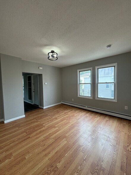 Unit 2 - 206 Peshine Ave