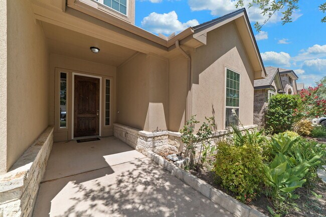 Building Photo - 26923 Camellia Trce