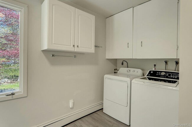 Building Photo - 68 Lake Shore Dr