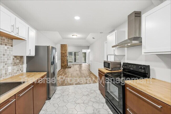 Building Photo - 7806 Laver Ct