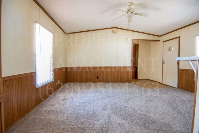 Building Photo - 2-Bed 2-Bath