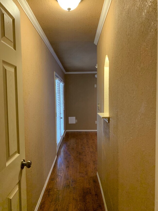 Building Photo - 3420 N 55th St