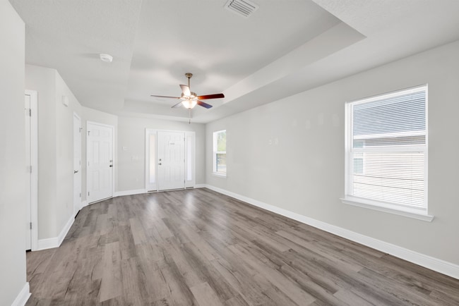 Building Photo - Peaceful Cantonment Home in New Home Community