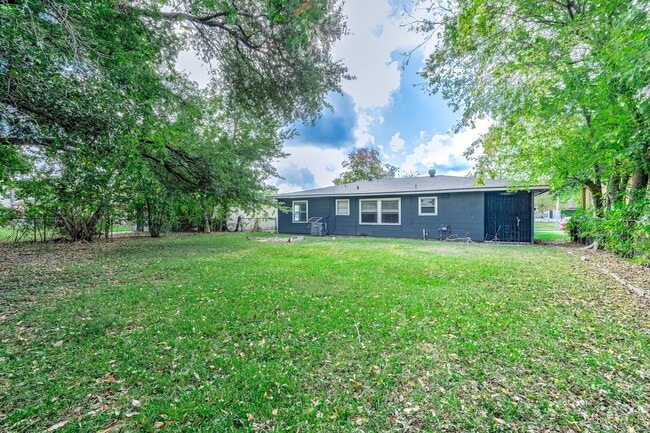 Building Photo - 3723 Odin Ct