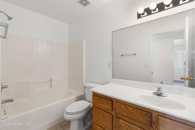 Building Photo - 24351 N Diamond Head Ave