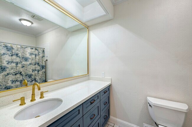 Building Photo - 11711 Memorial Dr