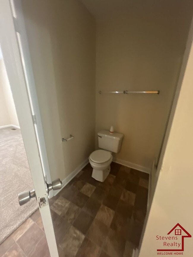 Building Photo - 3236 Hwy 70 E