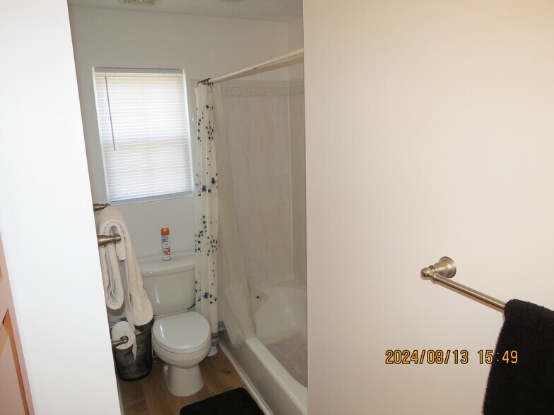Building Photo - 5011 Jurel Ct