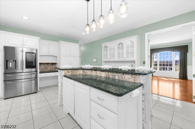 Building Photo - 21 Country Pl