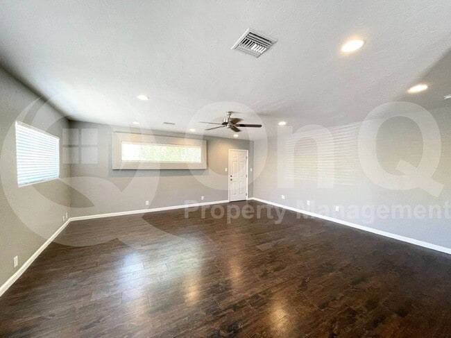 Building Photo - 4851 E Paseo del Bac