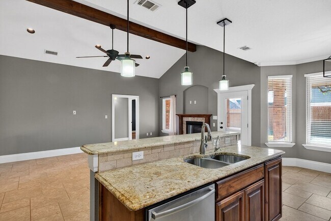 Building Photo - 1122 Porterfield Rd