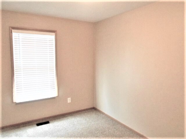 Building Photo - 9200 Strawser St