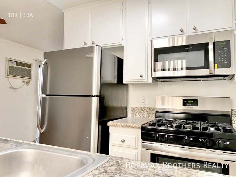 Building Photo - 9801 Tabor St