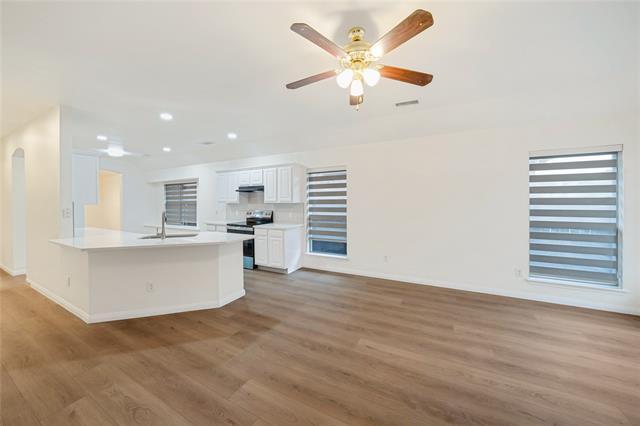 Building Photo - 2509 N Brook Dr