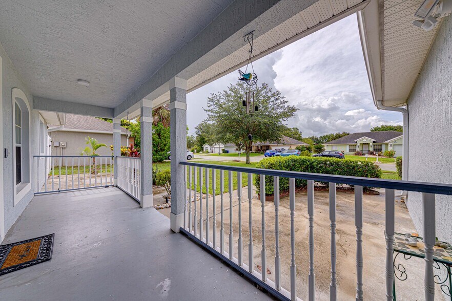 Building Photo - 1176 Lake Pl Ct