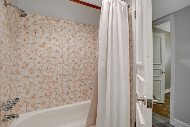 Building Photo - Charming Single-Story Home in Prime Northwest Location