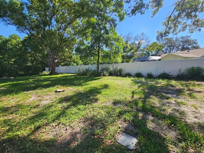 Building Photo - Charming 2 Bed, 2 Bath Home for Rent in Spring Hill (34609) – Spacious, Bright, and Perfectly Loc...