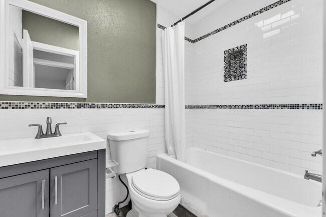 Building Photo - 3876 S Lee Maur St