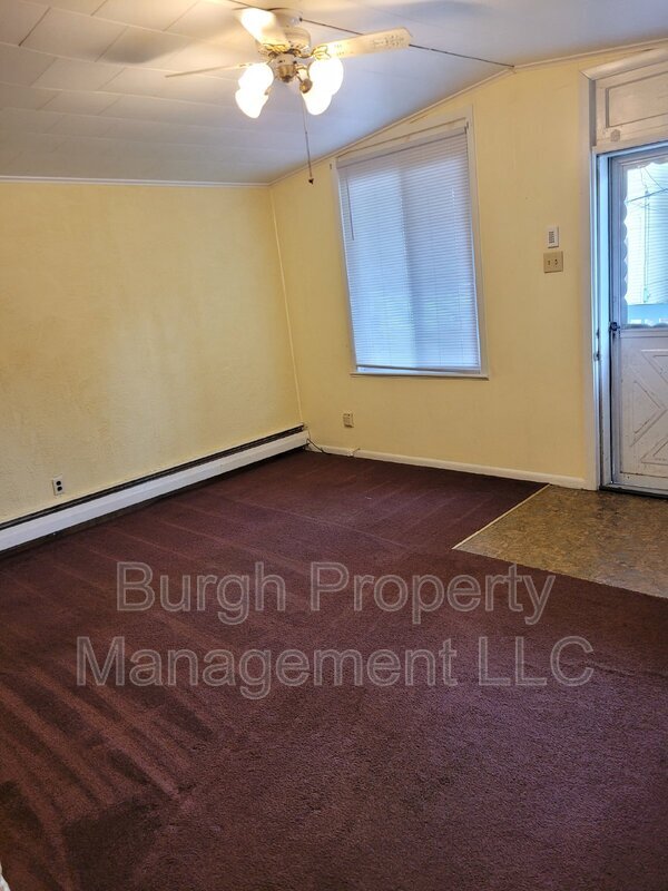 Building Photo - 428 2nd St