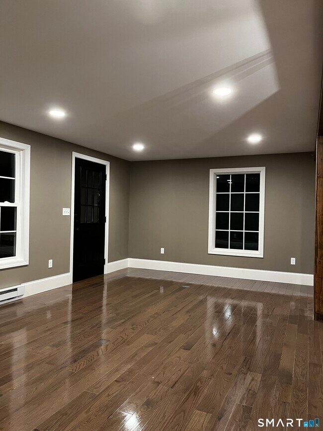 Building Photo - 244 Bigelow Hollow Rd