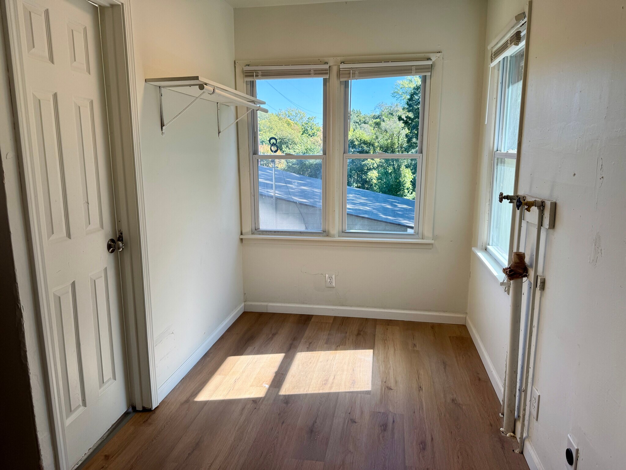 Building Photo - 8801 E Independence Ave