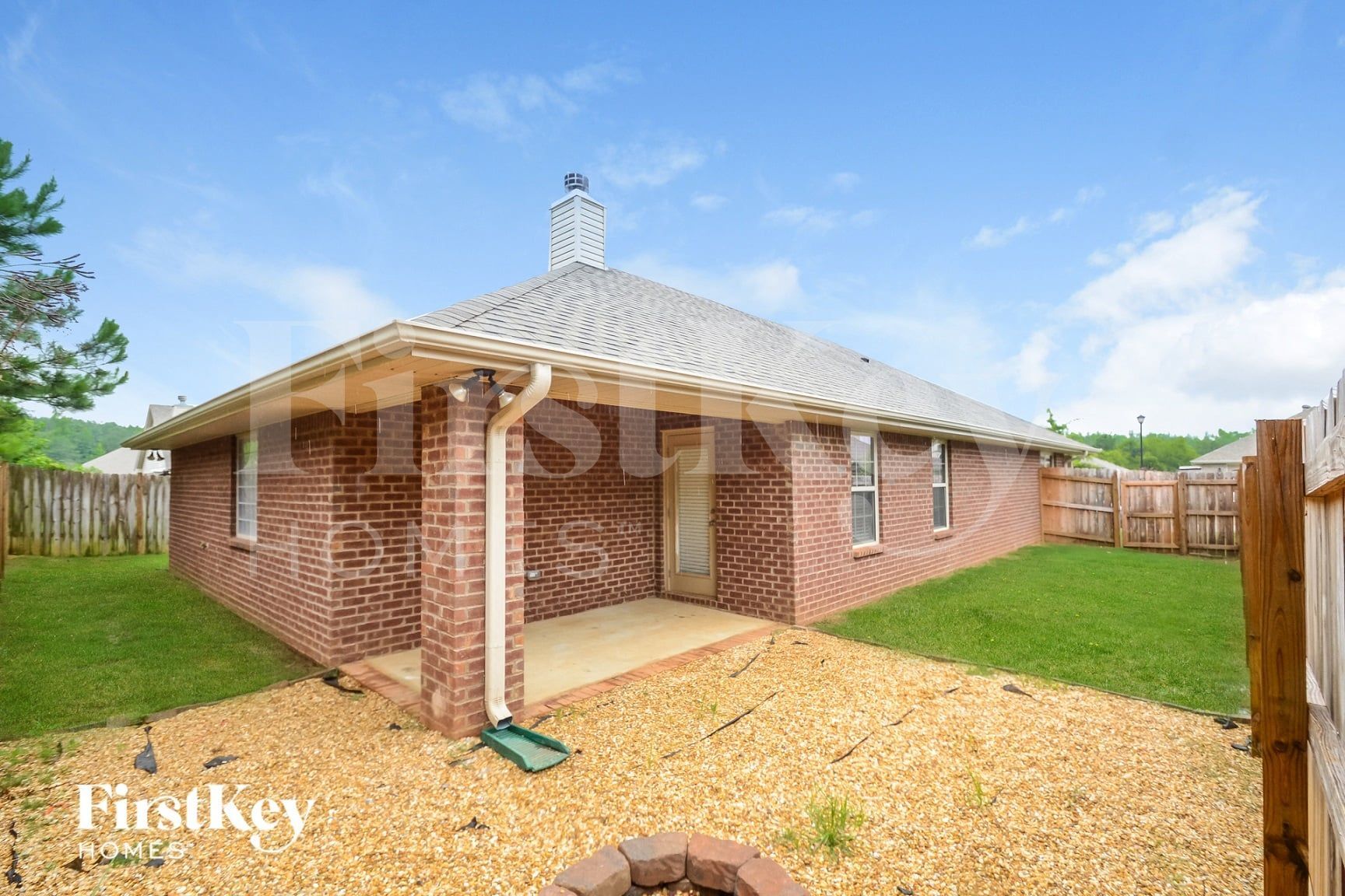 Building Photo - 142 Grasonville Rd