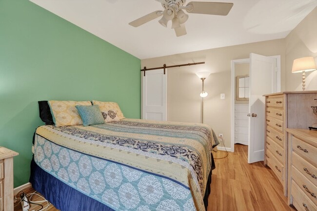 Building Photo - 2208 Colston Dr