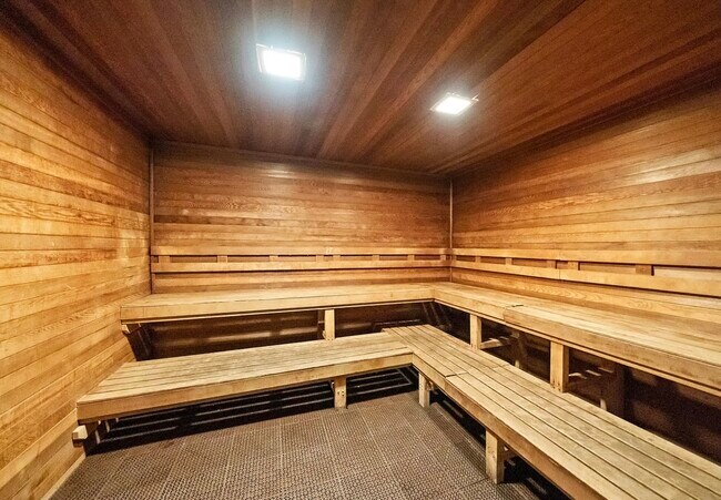 Building Photo - 211 E Ohio St