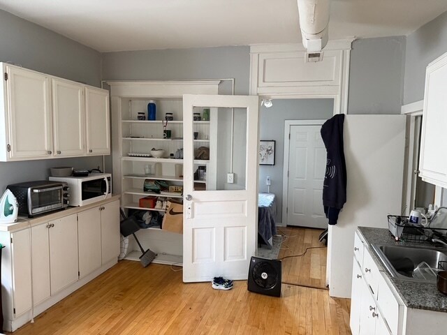 Building Photo - 1933 N Damen Ave