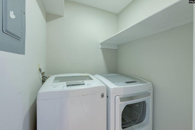 Building Photo - 2036 Watermark Pl