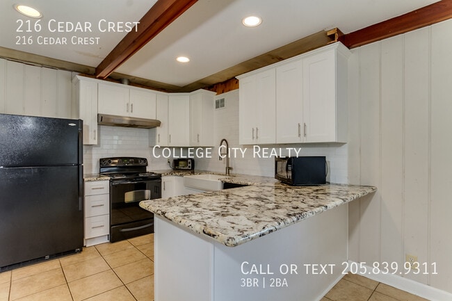 Building Photo - 216 Cedar Crest