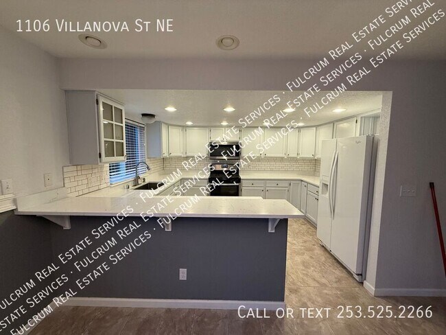 Building Photo - 1106 Villanova St NE