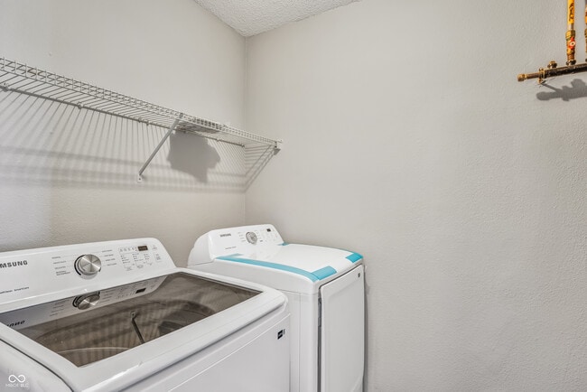 Building Photo - 9714 Lantern Ln