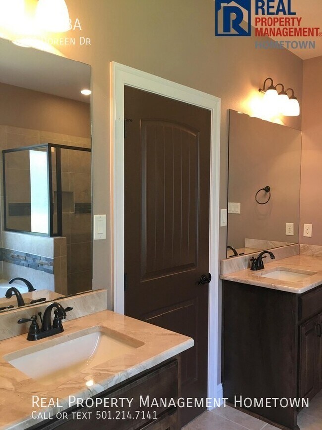 Building Photo - Magnificent 3/2 Home Tucked Away in a Beau...