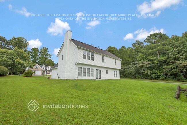 Building Photo - 5749 Cove Ln