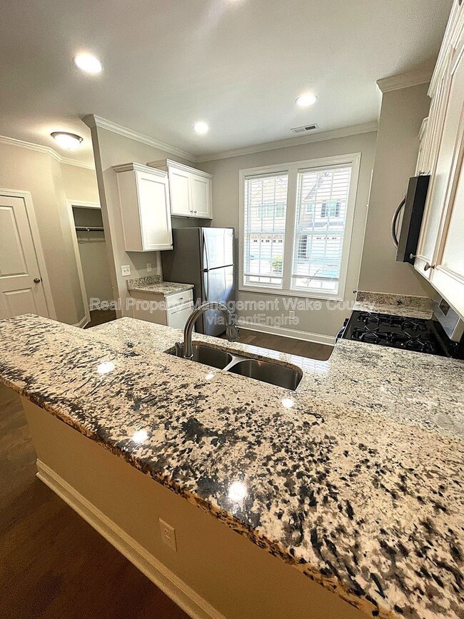 Building Photo - 139 Cobalt Creek Way