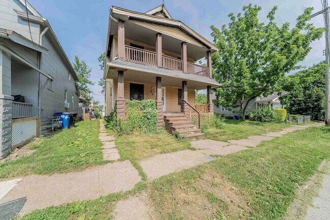 Building Photo - 3484 W 58th St