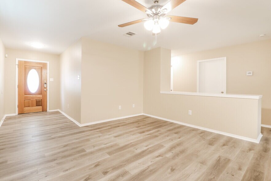 Building Photo - 13710 Merseyside Dr
