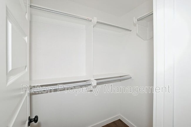 Building Photo - 6651 Athens St