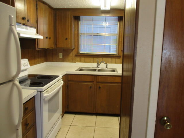 Building Photo - 106 Valencia Dr