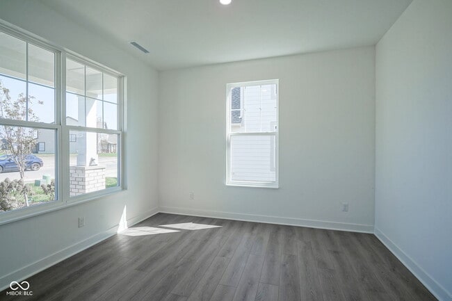 Building Photo - 9085 Summerton St
